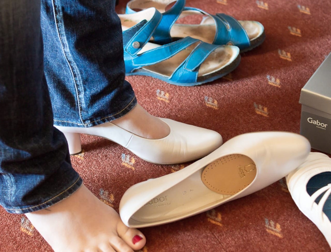 Ile cali ma stopa... Jak zmierzyć długość stopy?