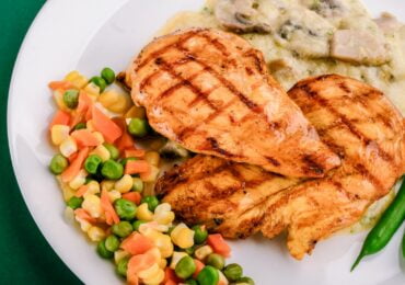 Jak schudnąć z brzucha? Dieta na bardziej płaski brzuch i brak boczków - foto